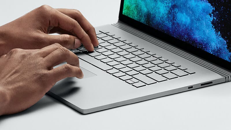 Microsoft Surface Book 2 13.5 inch i5/8GB/256GB (Likenew) - góc nhìn chi tiết